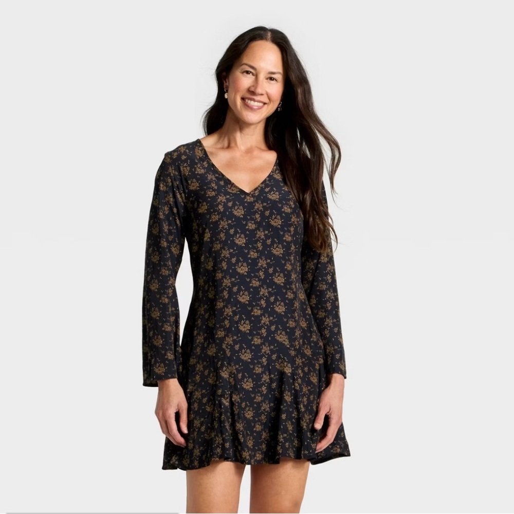 Universal Thread Floral Long Sleeve Dress